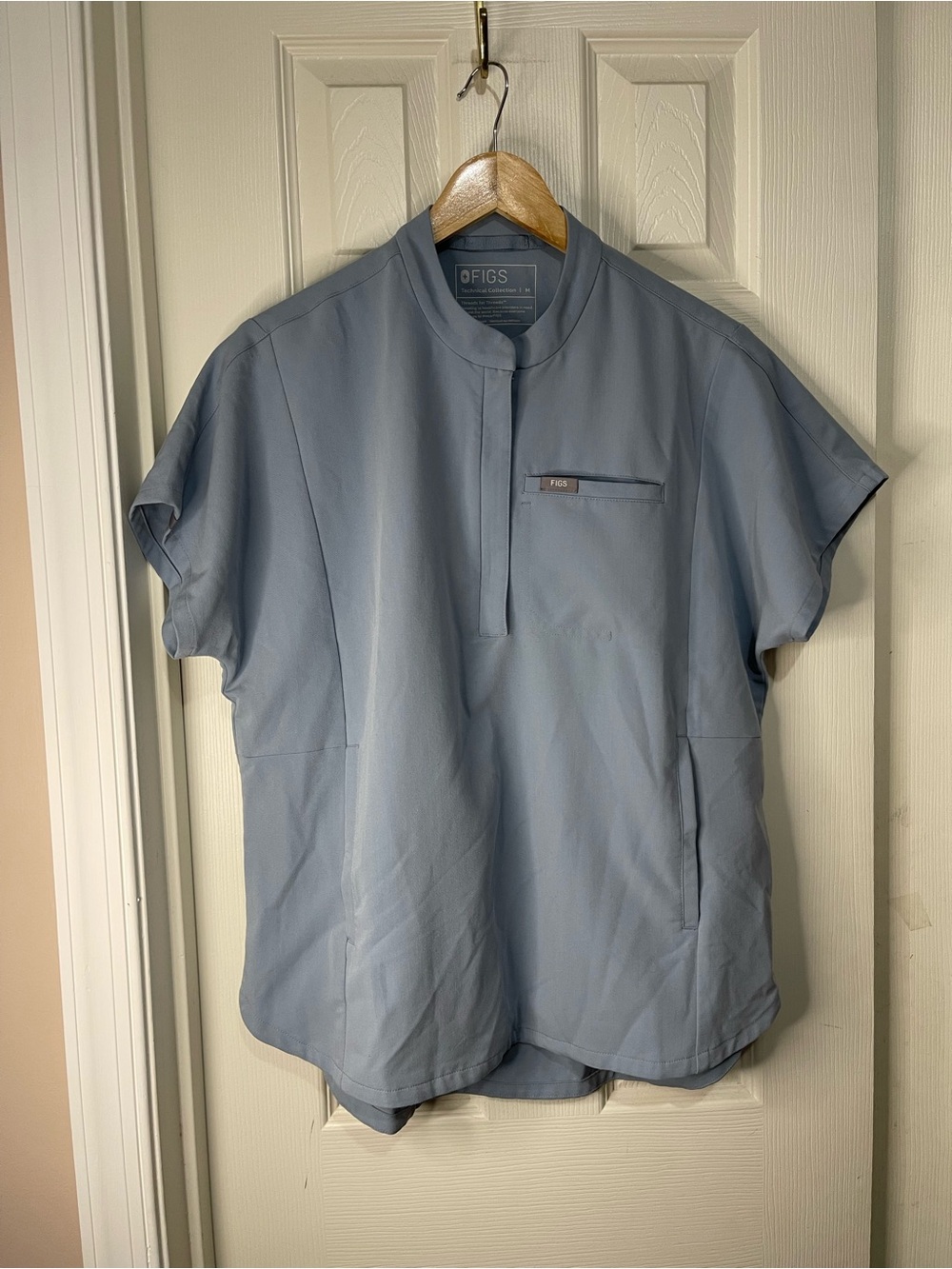 Figs Medical EMT Montex Relaxed Scrub Top Light Blue size Medium